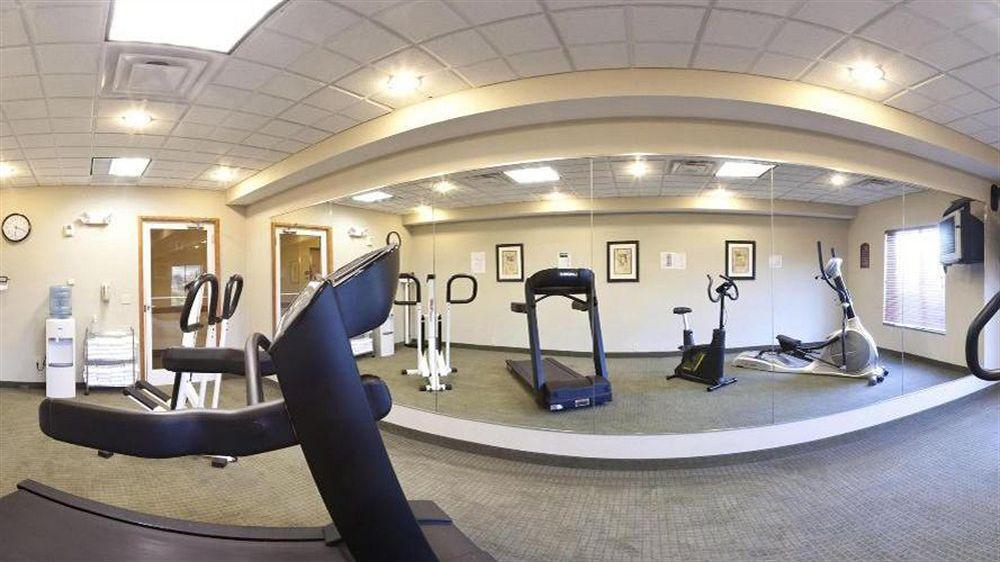 Holiday Inn Express Mineral Wells By Ihg Паркерсберг Экстерьер фото