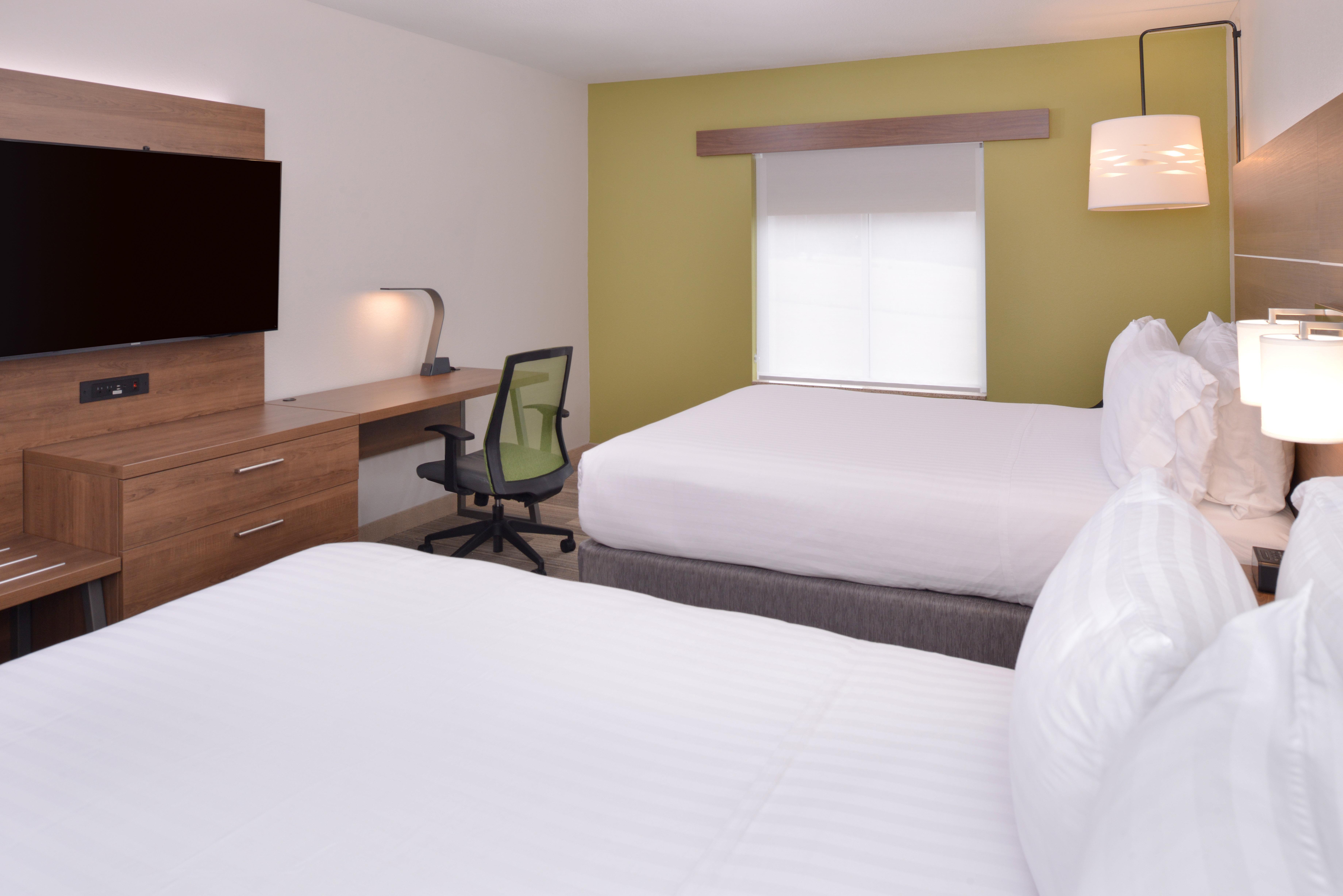 Holiday Inn Express Mineral Wells By Ihg Паркерсберг Экстерьер фото